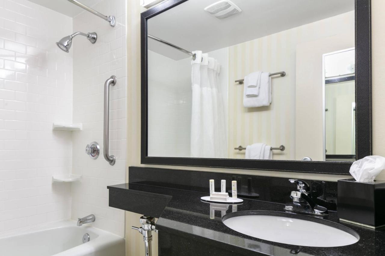 Chester Inn & Suites Sharonville Eksteriør bilde